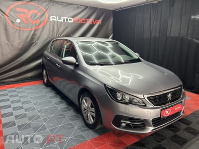 Peugeot 308 1.2 PureTech Active J17