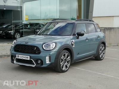 MINI Countryman Cooper SE ALL4 Classic Auto