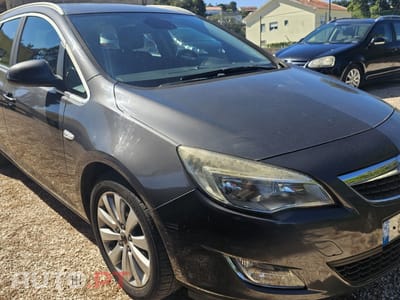 Opel Astra 1.7 CDTi Cosmo Start/Stop