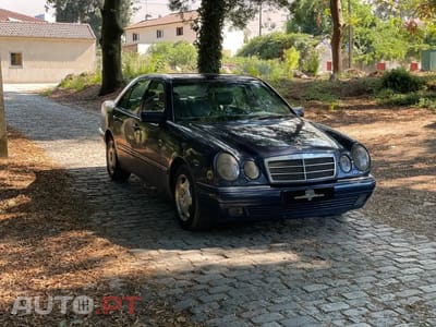 Mercedes-Benz E 300 TD Classic