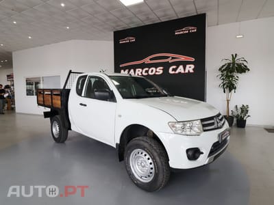 Mitsubishi L200 2.5 DI-D Club In.AC 3L 4WD
