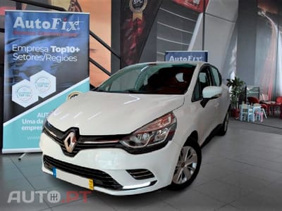 Renault Clio Outro