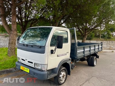 Nissan Cabstar Tribasculante