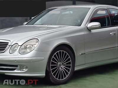 Mercedes-Benz E 220 CDI AVANTGARDE (AUT.)