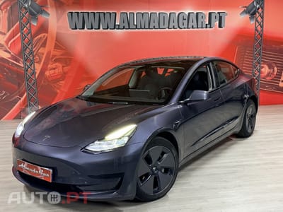 Tesla Model 3 Standard Range Plus RWD