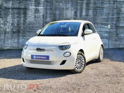 Fiat 500e Action