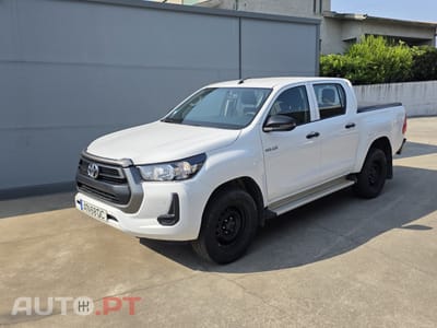 Toyota Hilux 2.4 D-4D 4WD CD CM
