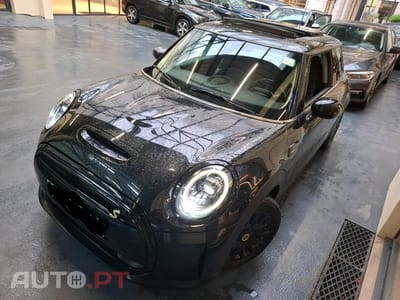 MINI Cooper Cooper SE Camden Edition