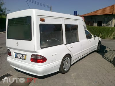 Mercedes-Benz E 220 CDi Ambulancia