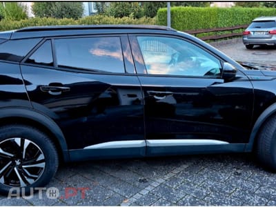Peugeot E-2008 Trend