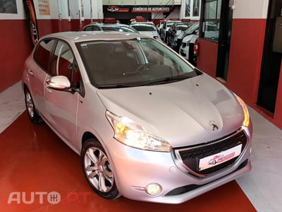 Peugeot 208 1.4 e-HDi Style