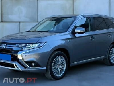Mitsubishi Outlander 2.4L PHEV 4WD INTENSE