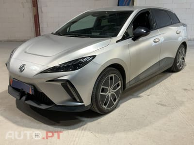MG MG4 64 kWh Luxury