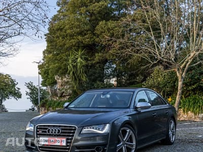 Audi S8 Standard