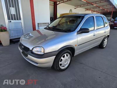 Opel Corsa 1.0 12V Confort