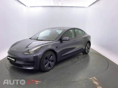 Tesla Model 3 Standard Range Plus RWD
