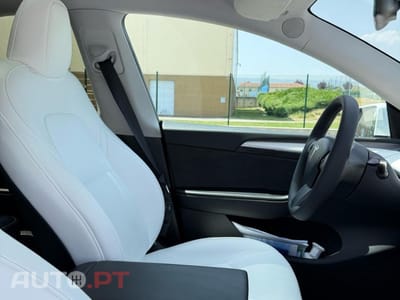 Tesla Model Y Tração Traseira