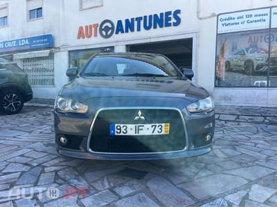 Mitsubishi Lancer 1.5 Invite