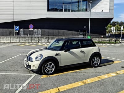 MINI Cooper Cooper Baker Street