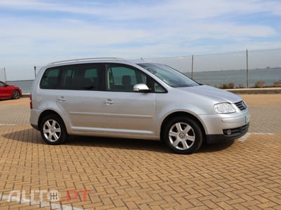 Volkswagen Touran 2.0 TDI Highline EC 7L