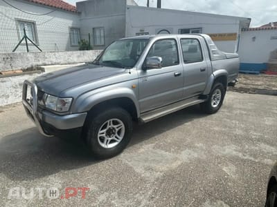 Toyota Hilux 2.5 D4-D Tracker