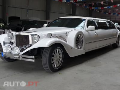 Lincoln Town Car Excalibur