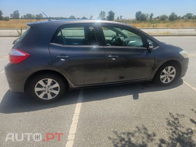 Toyota Auris 1.4 action