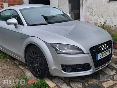 Audi TT 8J