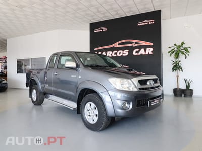 Toyota Hilux 2.5 D-4D 4WD CE AC