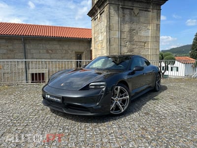 Porsche Taycan bateria Performance Plus