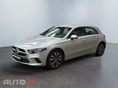 Mercedes-Benz A 250 e Style Line 8G-DCT