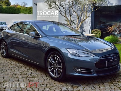 Tesla Model S 85 Perfomance