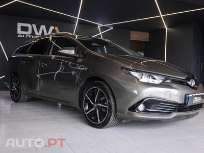 Toyota Auris Touring Sports 1.8 HSD Sport+Navi