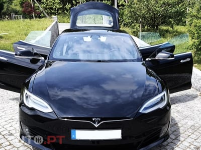 Tesla Model S 75 Extras