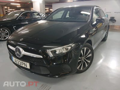 Mercedes-Benz A 250 E STYLE PLUS Hibrido Plug-In