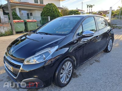 Peugeot 208 PureTech Style