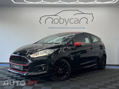Ford Fiesta 1.0 T EcoBoost STLine Black&RED