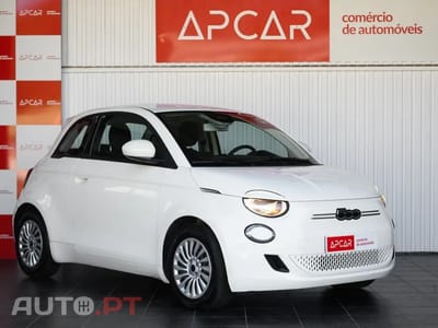 Fiat 500e Action