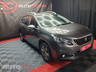 Peugeot 2008 1.2 PureTech Style