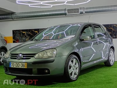 Volkswagen Golf 1.9 TDi 6V Confortline