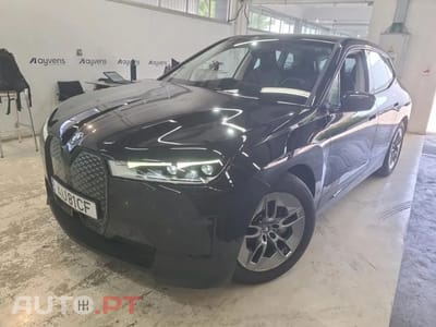 BMW iX xDrive 40