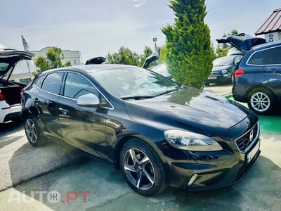Volvo V40 2.0 D4 R-Design