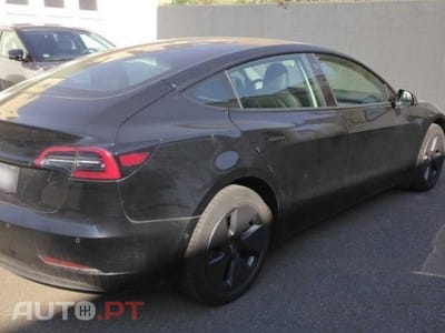 Tesla Model 3 Standard Range Plus RWD