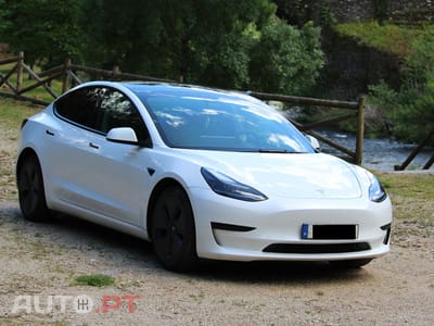 Tesla Model 3 Tração Traseira
