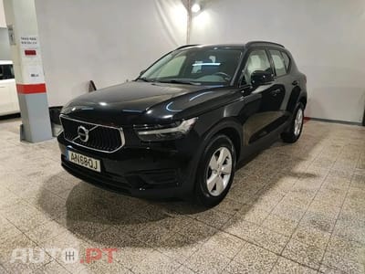 Volvo XC40 1.5 T2 Momentum Core