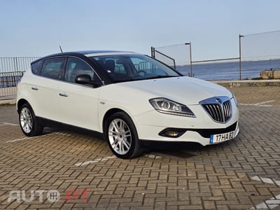 Lancia Delta 1.6 M-Jet Platino