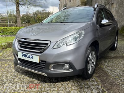 Peugeot 2008 1.2 PURETECH STYLE