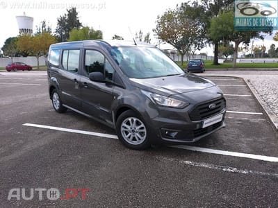 Ford Tourneo Grand 1.5 TDCi Active