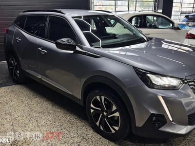 Peugeot E-2008 50 kWh Allure Pack