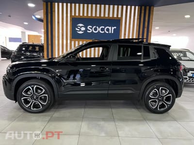 Jeep Avenger 1.2 e-Hybrid Summit DCT